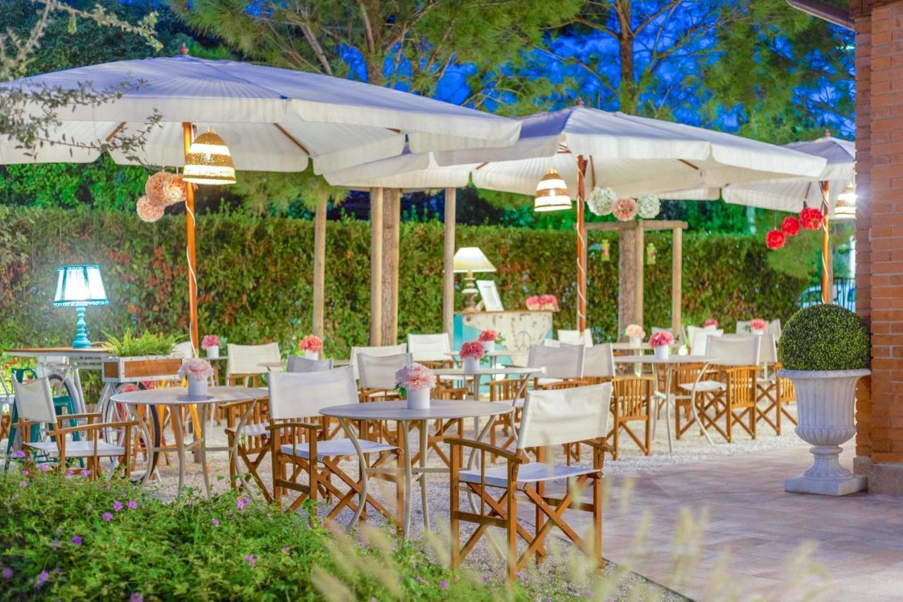 Hotel La Pineta Al Mare Форте-дей-Мармі Екстер'єр фото